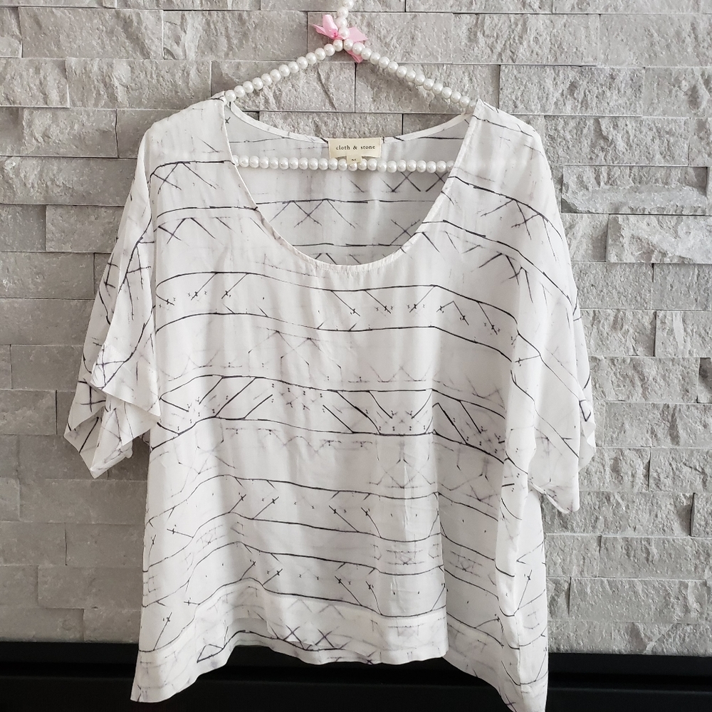 Cloth and Stone sheer Aztec print blouse M
